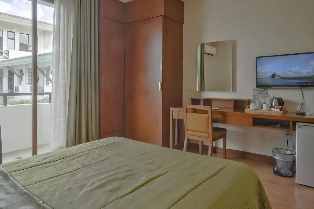 Mansion Garden Hotel Олонгапо 4*,  Филиппины