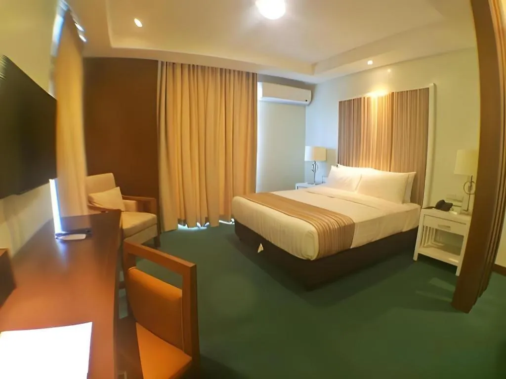 ****  Mansion Garden Hotel Олонгапо Филиппины