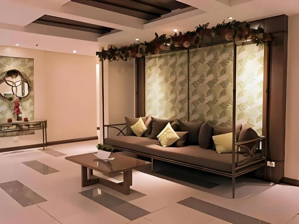 Mansion Garden Hotel Olongapo 4*,